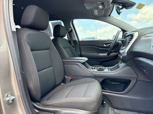 Certified 2023 GMC Acadia SLE w/ Driver Convenience Package AWD/4WD image 26