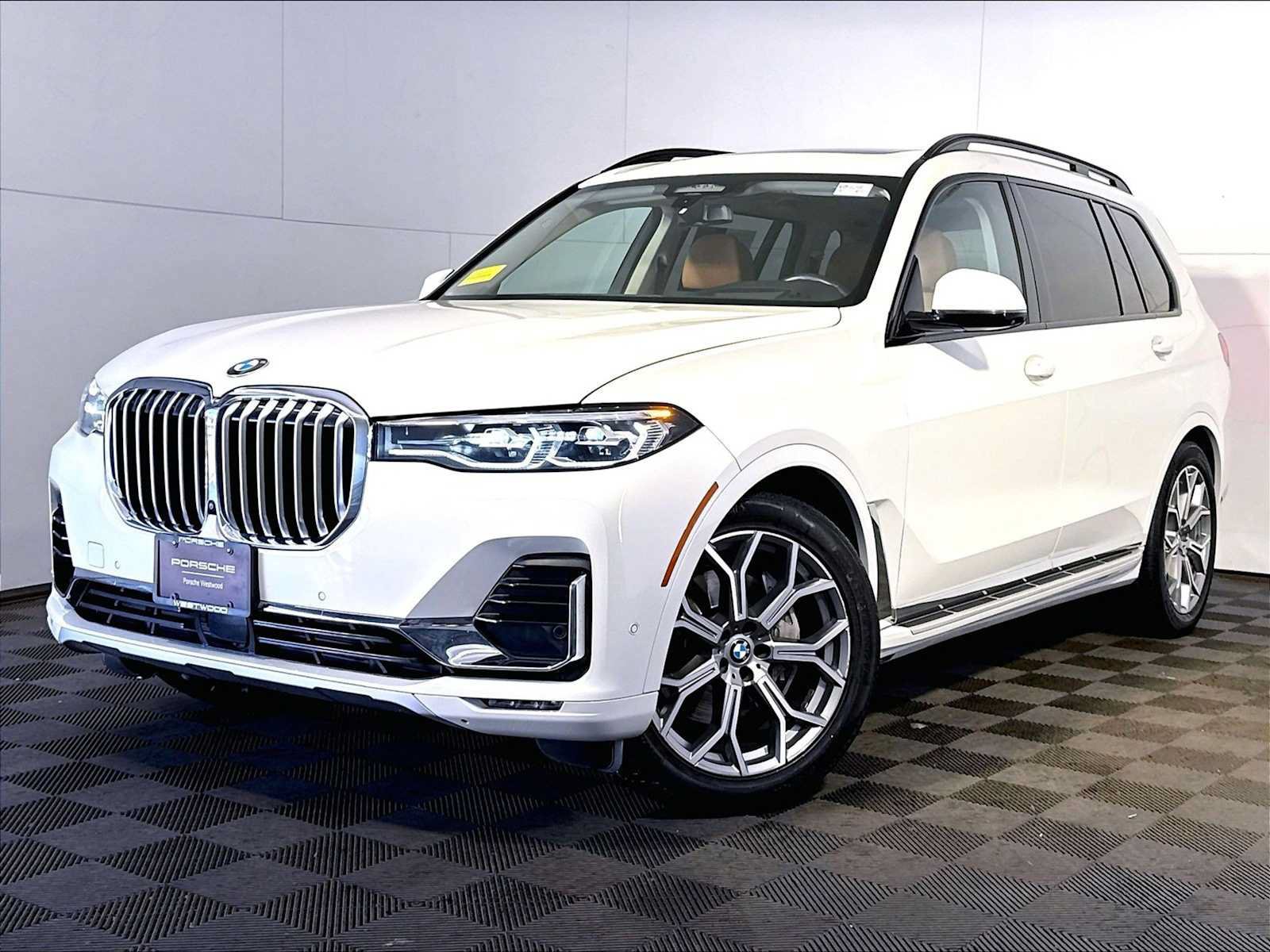 Used 2022 BMW X7 xDrive40i w/ Premium Package AWD/4WD image 1