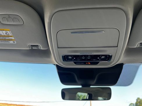 Used 2025 Lincoln Navigator Reserve AWD/4WD image 48