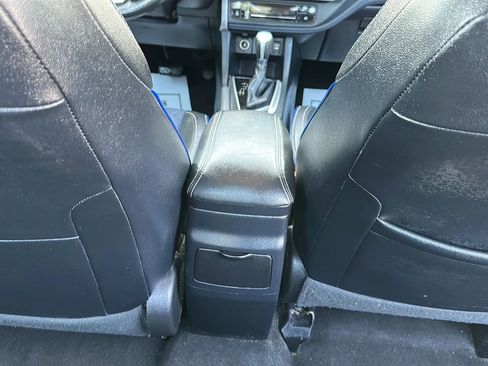 Used 2017 Toyota Corolla SE w/ Carpet Mat Package (TMS) image 28