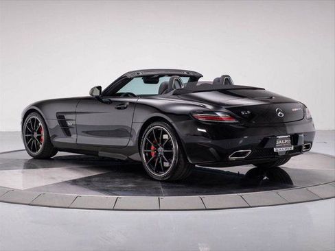 Used 2013 Mercedes-Benz SLS AMG GT Roadster image 4