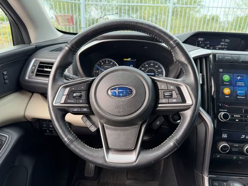 Used 2022 Subaru Ascent Limited image 8