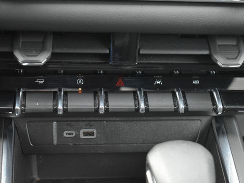 Used 2023 GMC Canyon Elevation w/ Trailering Package image 27