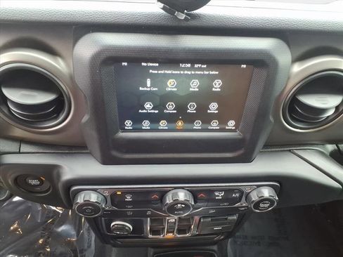 Used 2019 Jeep Wrangler Unlimited Sport S image 23