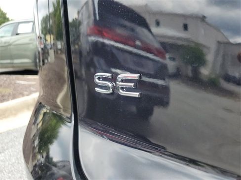 New 2026 Volkswagen Atlas Cross Sport SE image 7