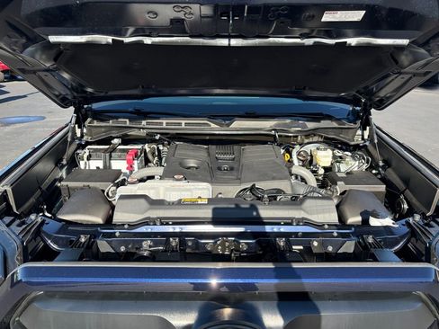 Used 2025 Toyota Tundra Limited image 30