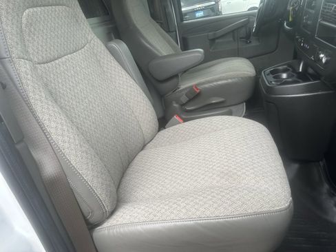 Used 2017 Chevrolet Express 3500 Work Van image 48