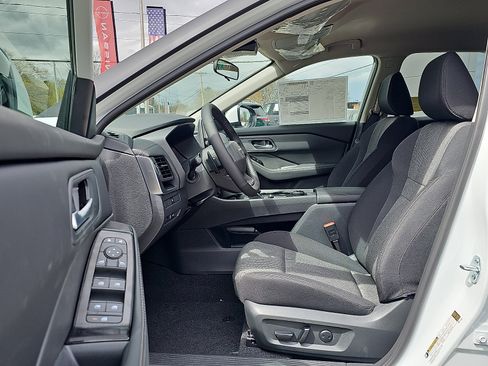 New 2026 Nissan Rogue SV AWD/4WD image 9