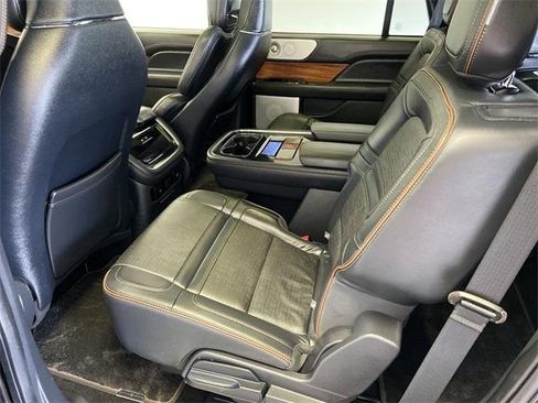 Used 2022 Lincoln Navigator Black Label image 32