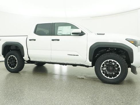 New 2026 Toyota Tacoma TRD Off-Road image 98