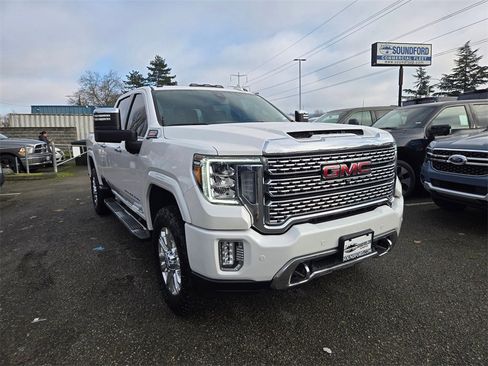 Used 2023 GMC Sierra 3500 Denali image 3