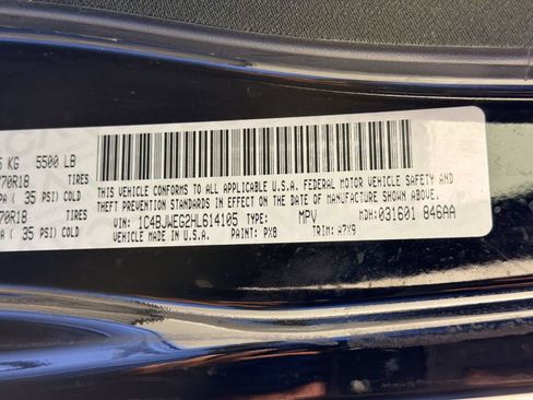 Used 2017 Jeep Wrangler Unlimited Sahara AWD/4WD image 20