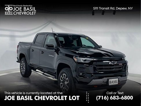 Used 2023 Chevrolet Colorado Z71 w/ Z71 Convenience Package 2 image 1
