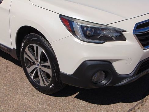 Used 2019 Subaru Outback 2.5i Limited image 2