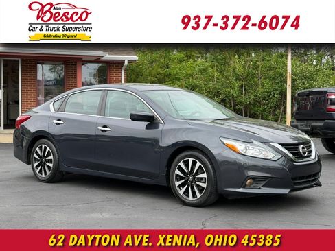 Used 2018 Nissan Altima 2.5 SV FWD image 1