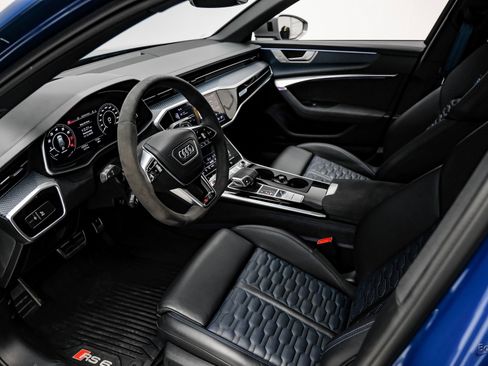 Used 2025 Audi RS 6 performance image 40