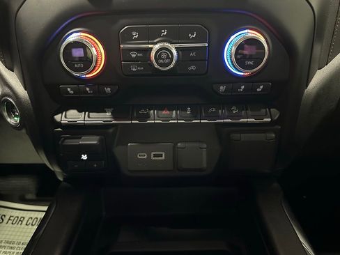 Used 2022 GMC Sierra 2500 AT4 image 37