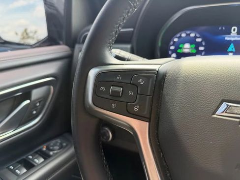 Used 2024 Chevrolet Tahoe Z71 w/ Luxury Package AWD/4WD image 16
