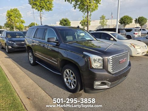 Used 2017 GMC Yukon Denali w/ Open Road Package AWD/4WD image 3