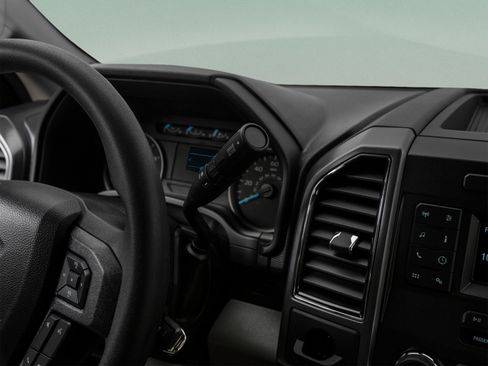 Used 2018 Ford F150 Platinum w/ Equipment Group 701A Luxury AWD/4WD image 24