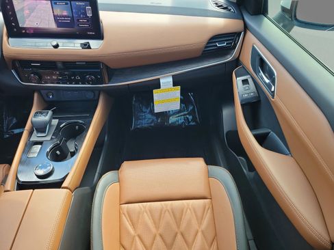 New 2026 Nissan Rogue Platinum image 13