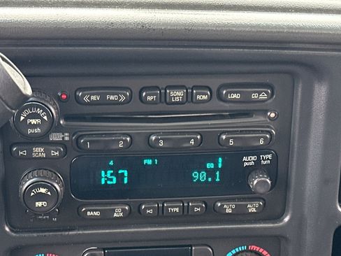 Used 2006 Chevrolet Silverado 2500 W/T w/ Skid Plate Package image 16