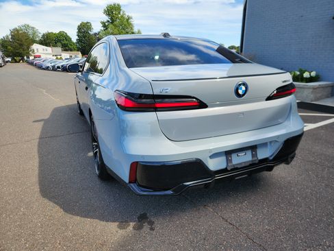 Used 2023 BMW i7 xDrive60 w/ Parking Assistance Package AWD/4WD image 7