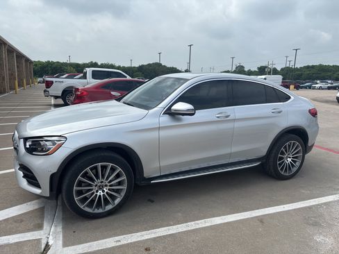 Used 2020 Mercedes-Benz GLC 300 4MATIC Coupe image 5