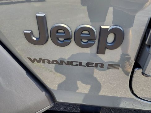 Used 2023 Jeep Wrangler Sport image 9