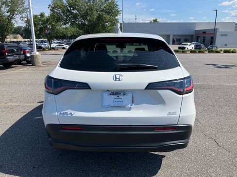 Certified 2024 Honda HR-V LX image 18