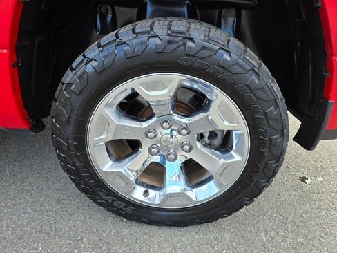 Used 2020 RAM 1500 Big Horn AWD/4WD image 13