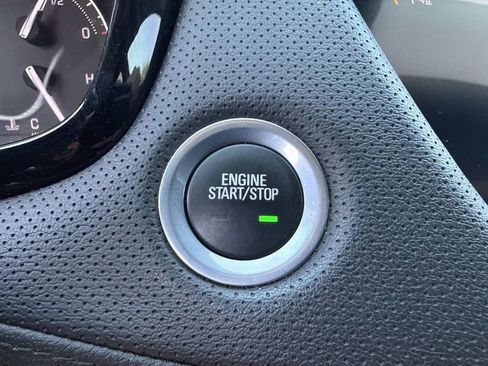 Used 2018 Cadillac XT5 Premium Luxury image 28