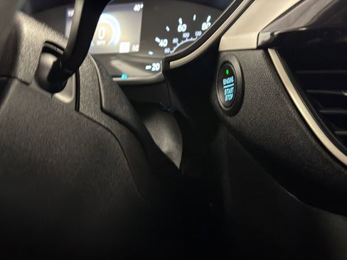 Used 2022 Ford Escape SE image 27