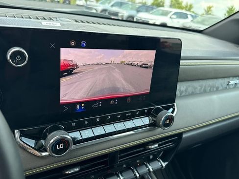 Used 2025 Chevrolet Colorado ZR2 w/ ZR2 Bison Edition image 12