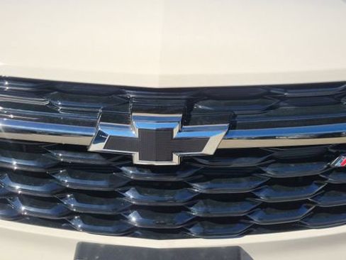 New 2026 Chevrolet Trax RS w/ Driver Confidence Package image 9