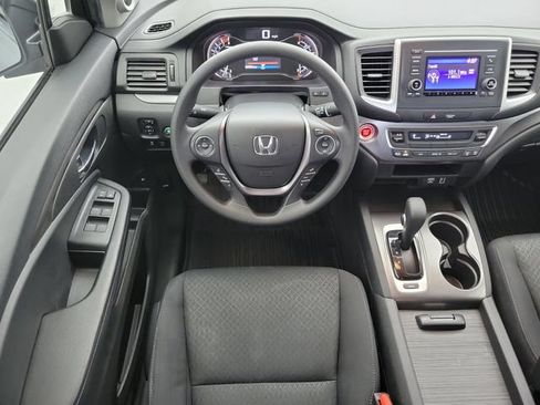 Used 2019 Honda Ridgeline RT image 16