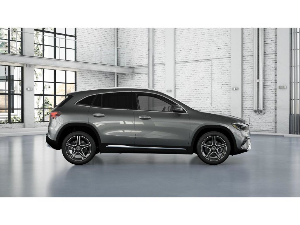 Used 2026 Mercedes-Benz GLA 250 4MATIC image 2