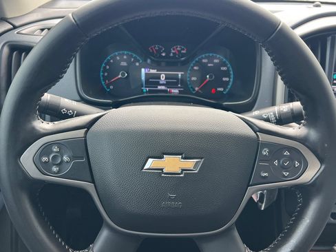Used 2018 Chevrolet Colorado Z71 AWD/4WD image 17