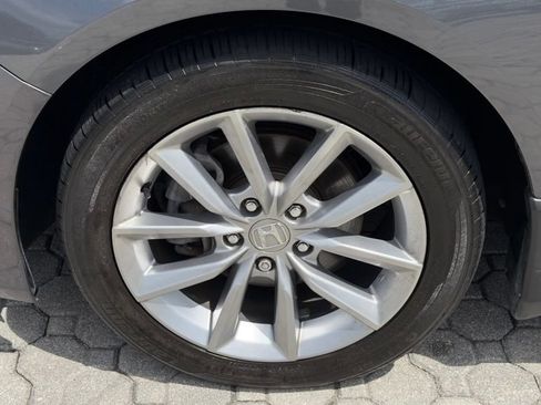 Used 2022 Honda Accord LX image 11
