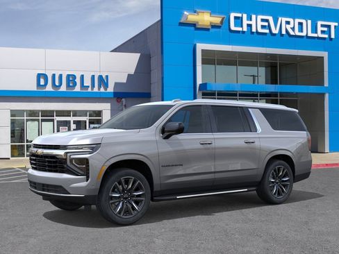 New 2026 Chevrolet Suburban LS w/ LS Custom Edition AWD/4WD image 3