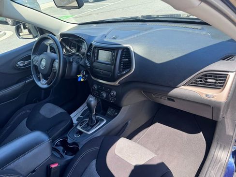Used 2014 Jeep Cherokee Latitude FWD image 22