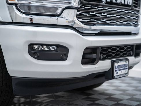 Used 2023 RAM 3500 Limited AWD/4WD image 17