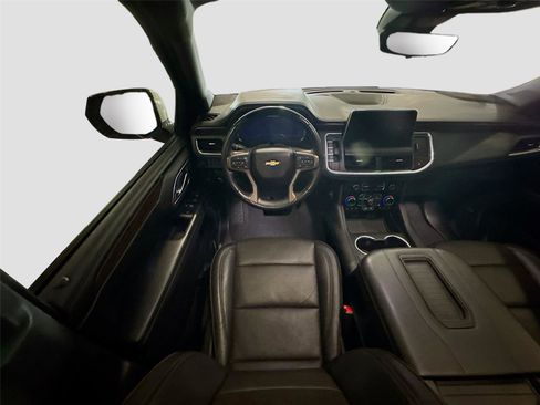 Used 2024 Chevrolet Tahoe High Country w/ Advanced Technology Package AWD/4WD image 3