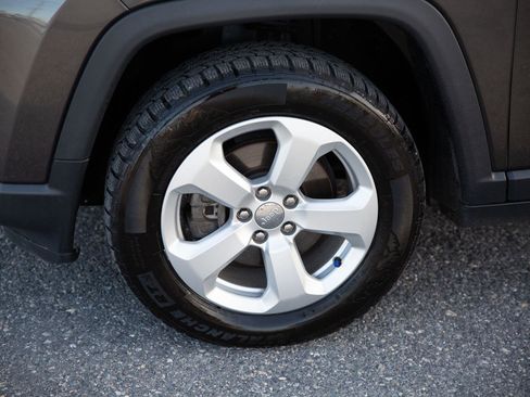 Used 2018 Jeep Compass Latitude w/ Popular Equipment Group image 9