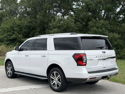 Used 2022 Ford Expedition Max Limited RWD image 3