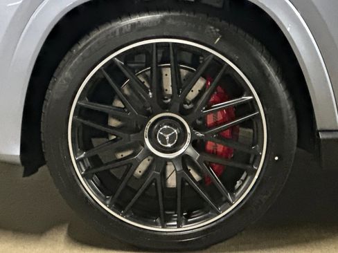 New 2025 Mercedes-Benz GLS 63 AMG 4MATIC image 11