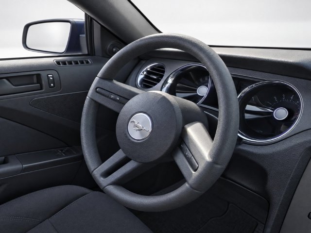 Used 2012 Ford Mustang Coupe RWD image 19