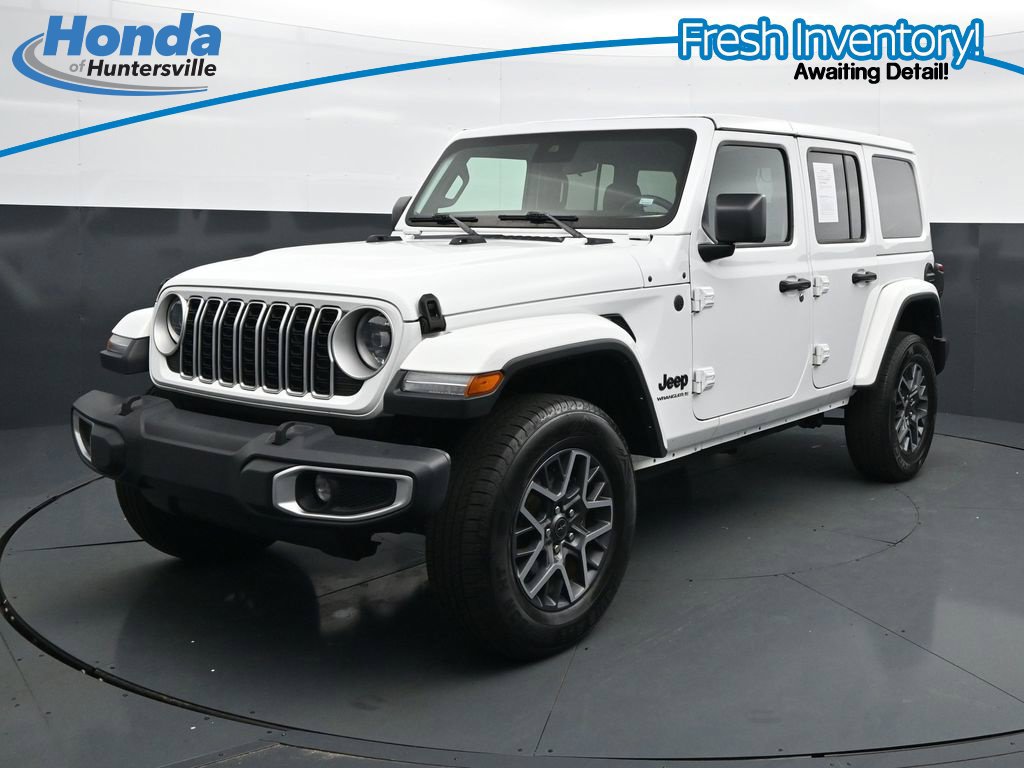 Used 2025 Jeep Wrangler Unlimited Sahara AWD/4WD image 4