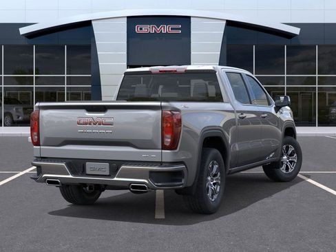 New 2026 GMC Sierra 1500 SLE image 4
