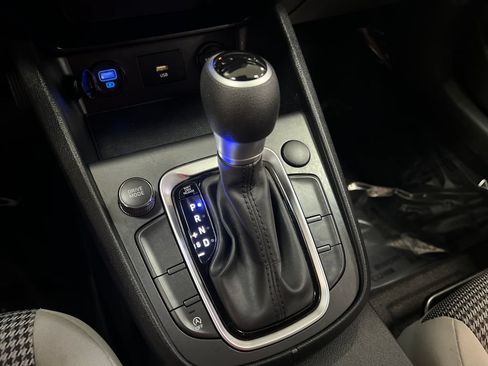 Used 2022 Hyundai Kona SE FWD image 24